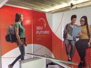 Adesivo stand de feira